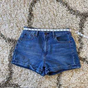 American eagle mom short size 8 cuffed no holes